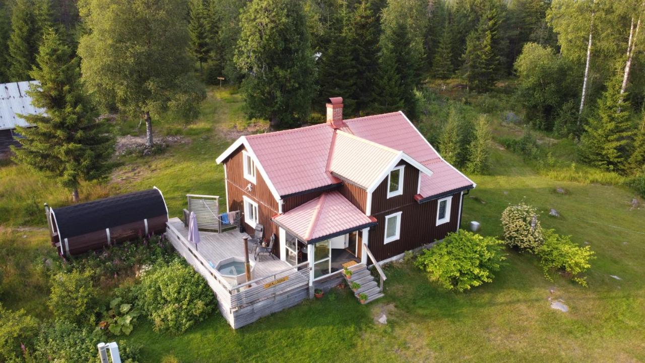 Cozy Forest Cabin With Amazing Mountain View Torsby Kültér fotó